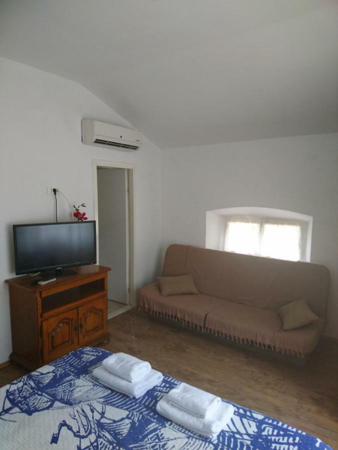 Apartment Dalmatinac Ivo Polače Εξωτερικό φωτογραφία